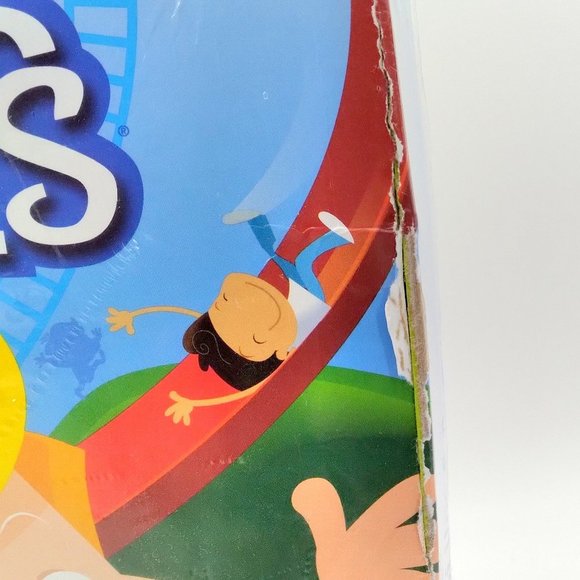 Hasbro Chutes & Ladders Board game - Picture 2 of 5